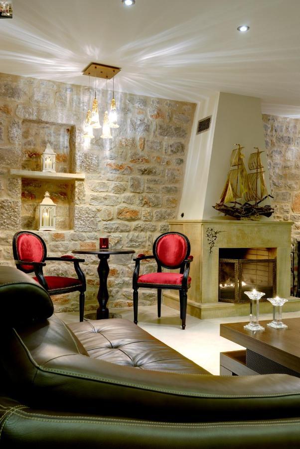 Byzantinon Hotel Leonídion Dış mekan fotoğraf