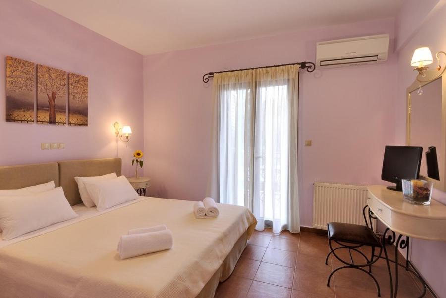 Byzantinon Hotel Leonídion Dış mekan fotoğraf
