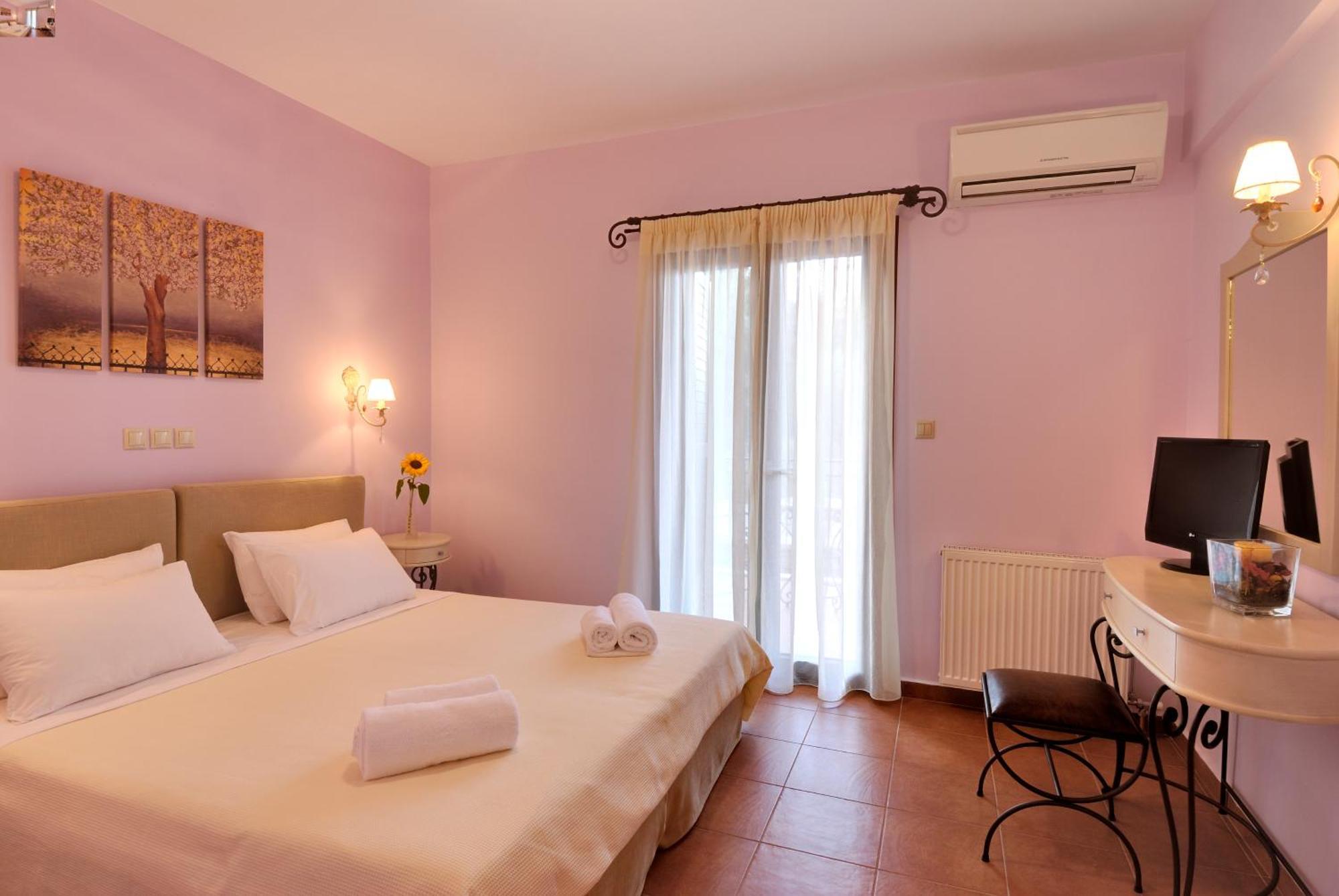 Byzantinon Hotel Leonídion Dış mekan fotoğraf