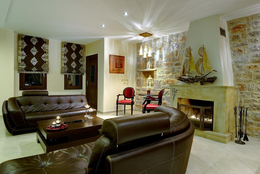 Byzantinon Hotel Leonídion Dış mekan fotoğraf