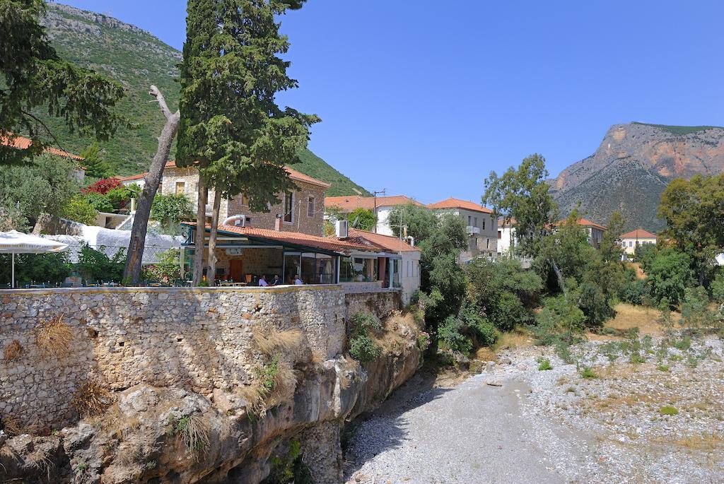 Byzantinon Hotel Leonídion Dış mekan fotoğraf