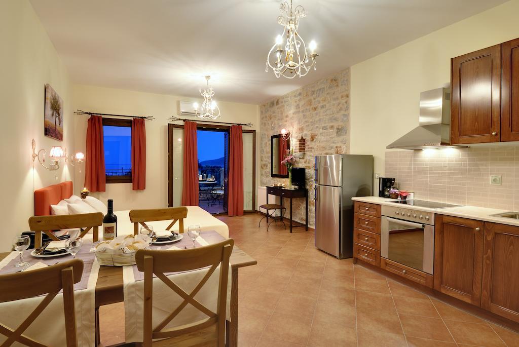 Byzantinon Hotel Leonídion Dış mekan fotoğraf